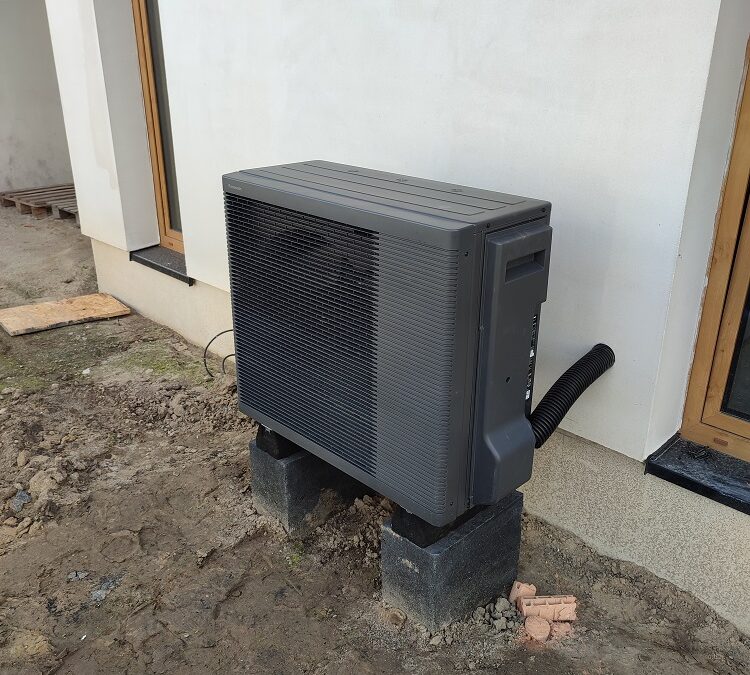 Ile kosztuje pompa ciepła w Skierniewicach? Od czego zależy cena instalacji?